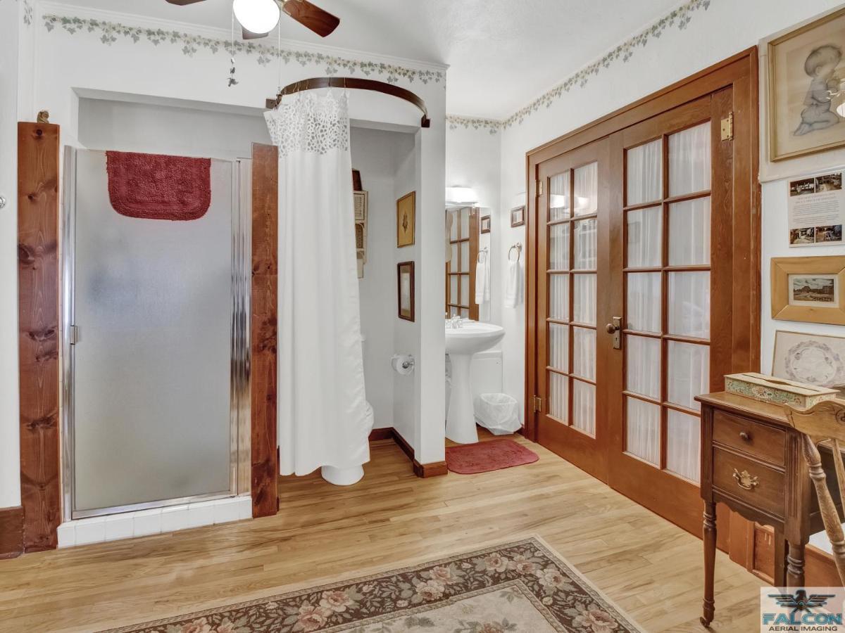Robins Nest Bed & Breakfast Cody Εξωτερικό φωτογραφία